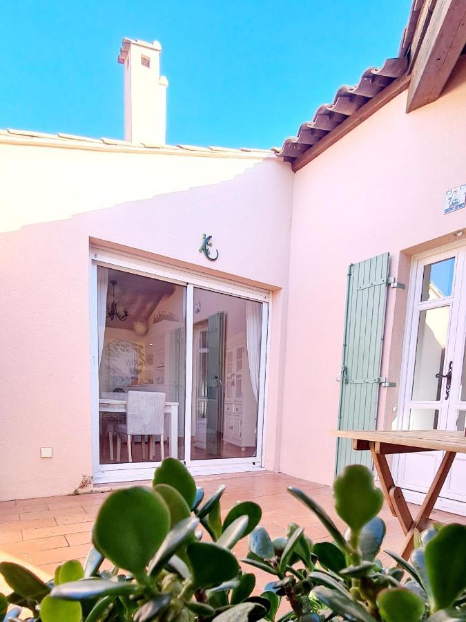 شقة Hameau Des Amandiers - Vue Mer, Golf Et Vignes سا سيرْ سور مير المظهر الخارجي الصورة