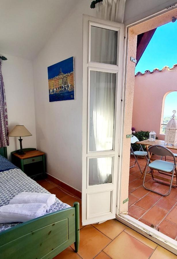 شقة Hameau Des Amandiers - Vue Mer, Golf Et Vignes سا سيرْ سور مير المظهر الخارجي الصورة